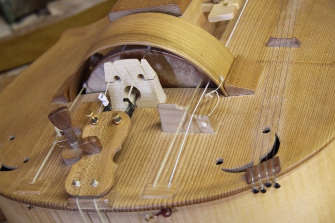Cello- oder Gambenleier – Detail