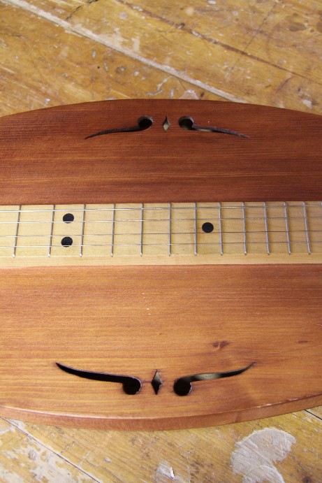Dulcimer – Detail